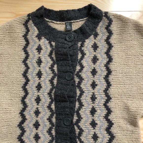 Zara Sweater - Picture 4 of 4